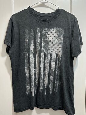 Men's Black Graphic Flag T-Shirt